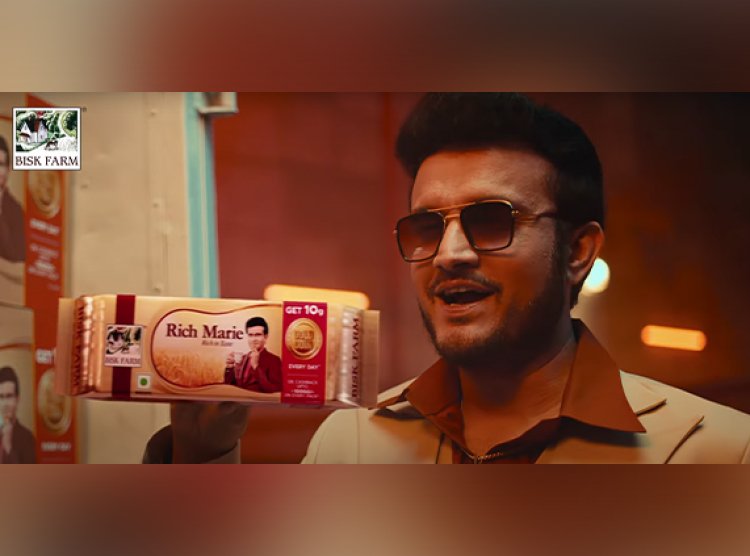 In a new Rich Marie commercial, Sourav Ganguly portrays Bollywood villain "Robert."