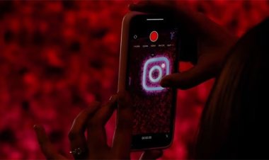 Meta's Proposed Subscription Model: Ad-Free Instagram and Facebook for $14/month