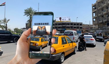 Samsung Merges Festive Cheer and Innovation with AR Magic