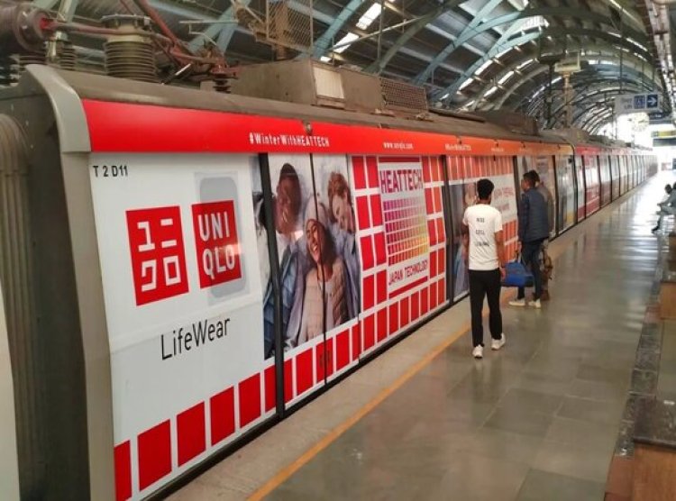 UNIQLO Promotes HEATTECH with Delhi Metro Yellow Line Campaign