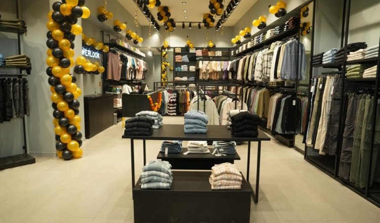 Powerlook Expands Offline with 5 New Stores, Eyes Rs. 150 Crore Revenue