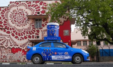 Shalimar Paints & MI Fan Car Drive: Delhi Gets Painted Blue