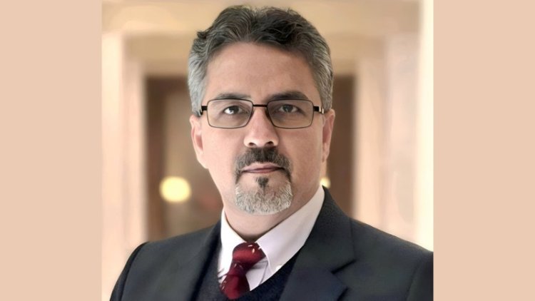 Influencers Redefine Aspirational Housing: Selling Lifestyles, Not Homes