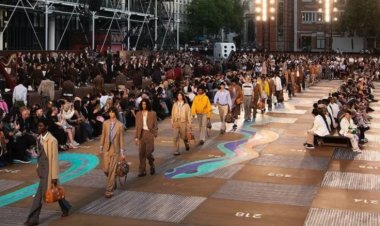 Louis Vuitton’s Auto Rickshaw Bag Turns Heads in Paris