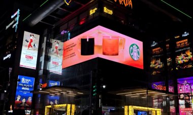 Starbucks and MOMS Brew Visual Magic with 3D Anamorphic Campaign