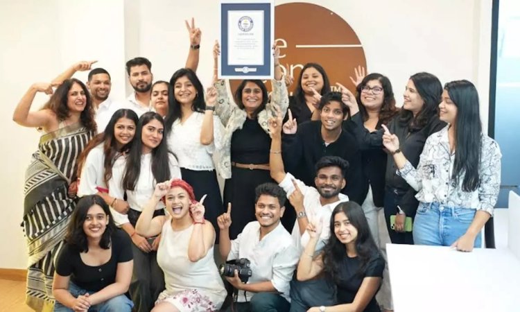 Deconstruct Sets Guinness World Record for Longest Skincare Livestream with Dermatologists