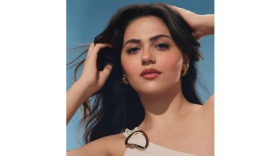 Lakmé Celebrates Self Made Confidence With Bold I Earned It Campaign