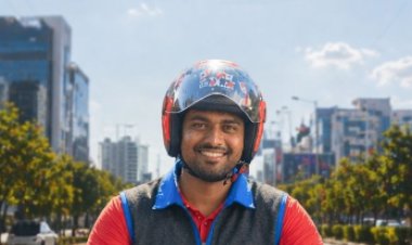 Zomato Rolls Out Cooling Vests For Delivery Partners Amid Extreme Summer Heat