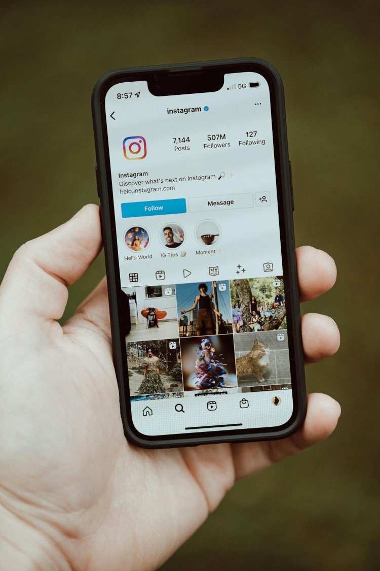 Instagram Tests Optional “AI Creator” Label to Boost Transparency on AI-Generated Content