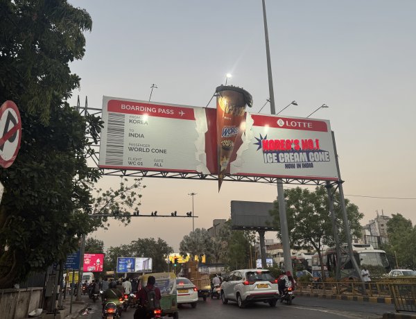 LOTTE India Brings Korean Ice Cream Heritage to Streets With Travel-Themed OOH Campaign