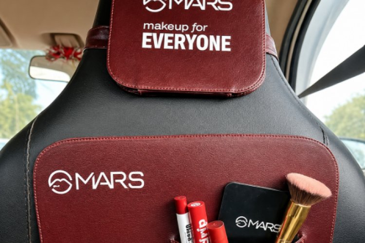 MARS Cosmetics Turns Delhi NCR Cabs into Mobile Vanity Rooms in New Experiential Campaign