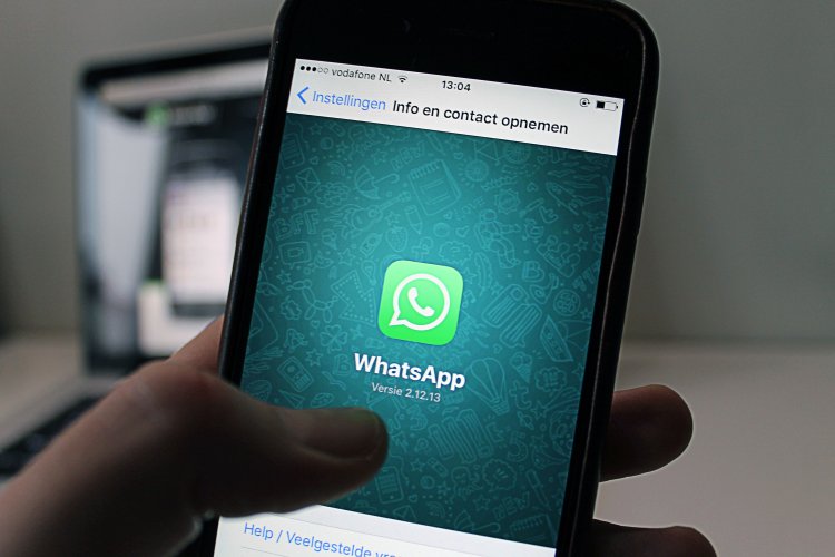 WhatsApp Rolls Out New Safety Feature to Help Users Spot Suspicious Contacts