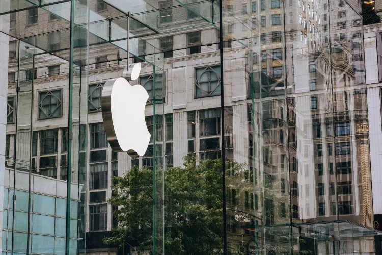 Apple Challenges CCI Probe, Says India Antitrust Findings 'Copy-Pasted' From Rivals