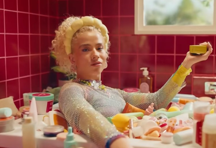 Reddit Launches 'People Are The Best' Campaign to Spotlight Human Conversations