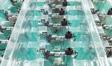 Government Cuts Customs Duty on Components for Electronics Manufacturing