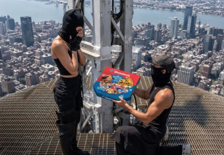 Brands Turn Viral Empire State Building Proposal Into a Moment Marketing Opportunity