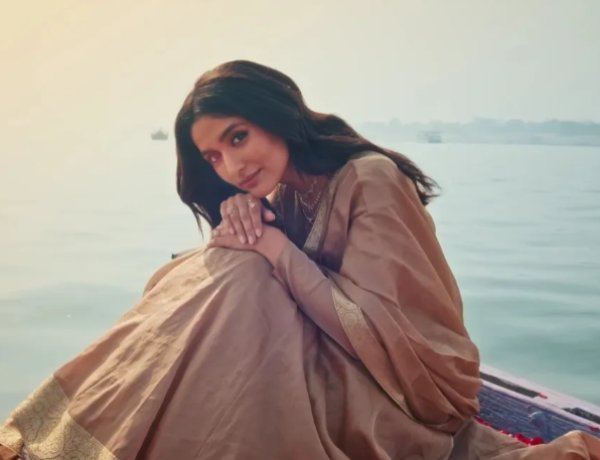 CaratLane Reimagines 'Tum Tak' in Banaras Campaign