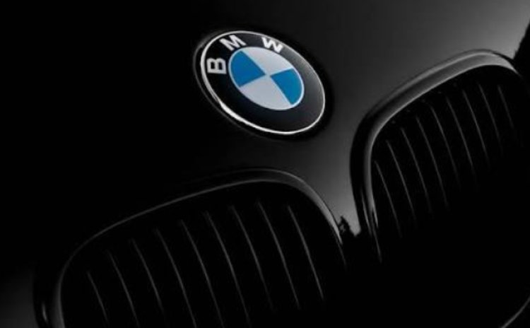 BMW Owners Slam Spider-Man Ads Appearing on Car Dashboards