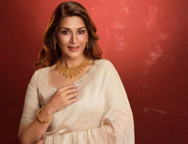 P N Gadgil & Sons unveils Featherlite with Sonali Bendre: gold jewellery that looks grand and feels light